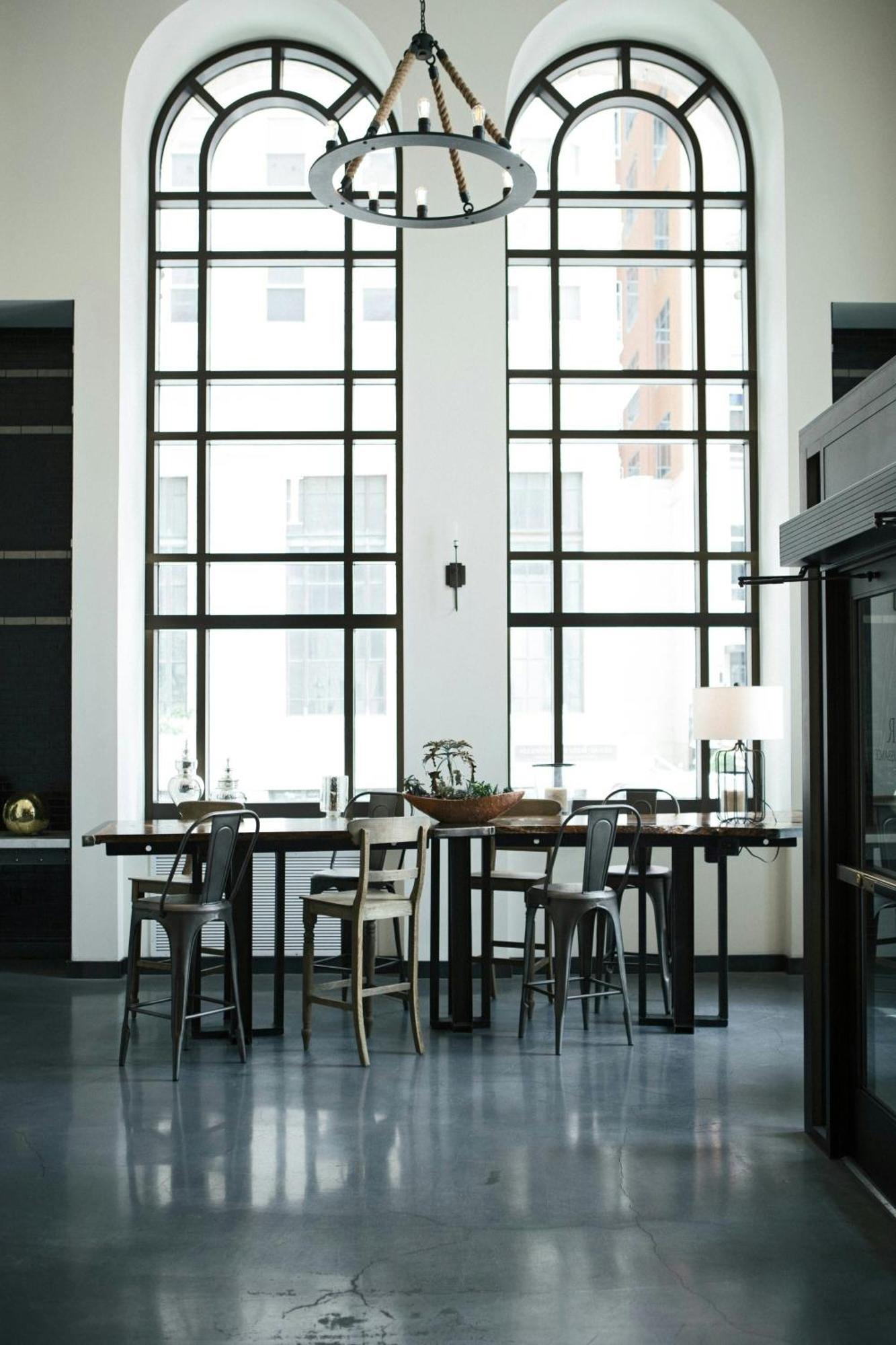 Renaissance Hotel 3*