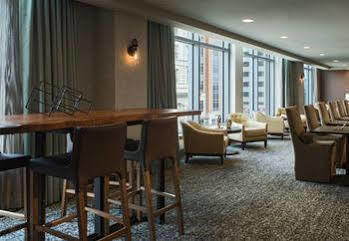 Renaissance Hotel 3*